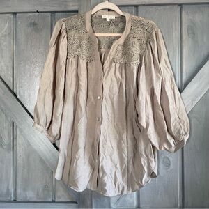 Fig and Flower Boho Taupe‎ Peasant Blouse Crochet Lace Button down top M